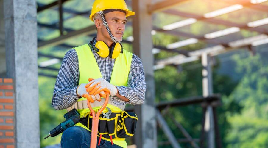 Expert Emergency Roof Repairs services in Hollandale, WI